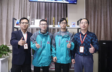 师生项目团队留念